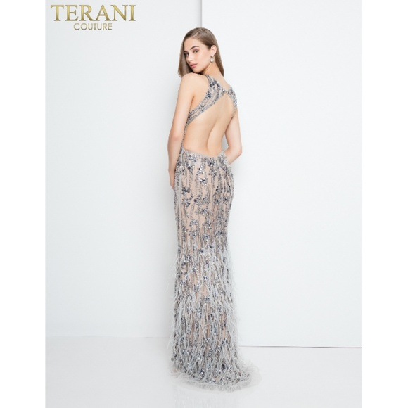 Terani Couture Gown - Picture 4 of 11